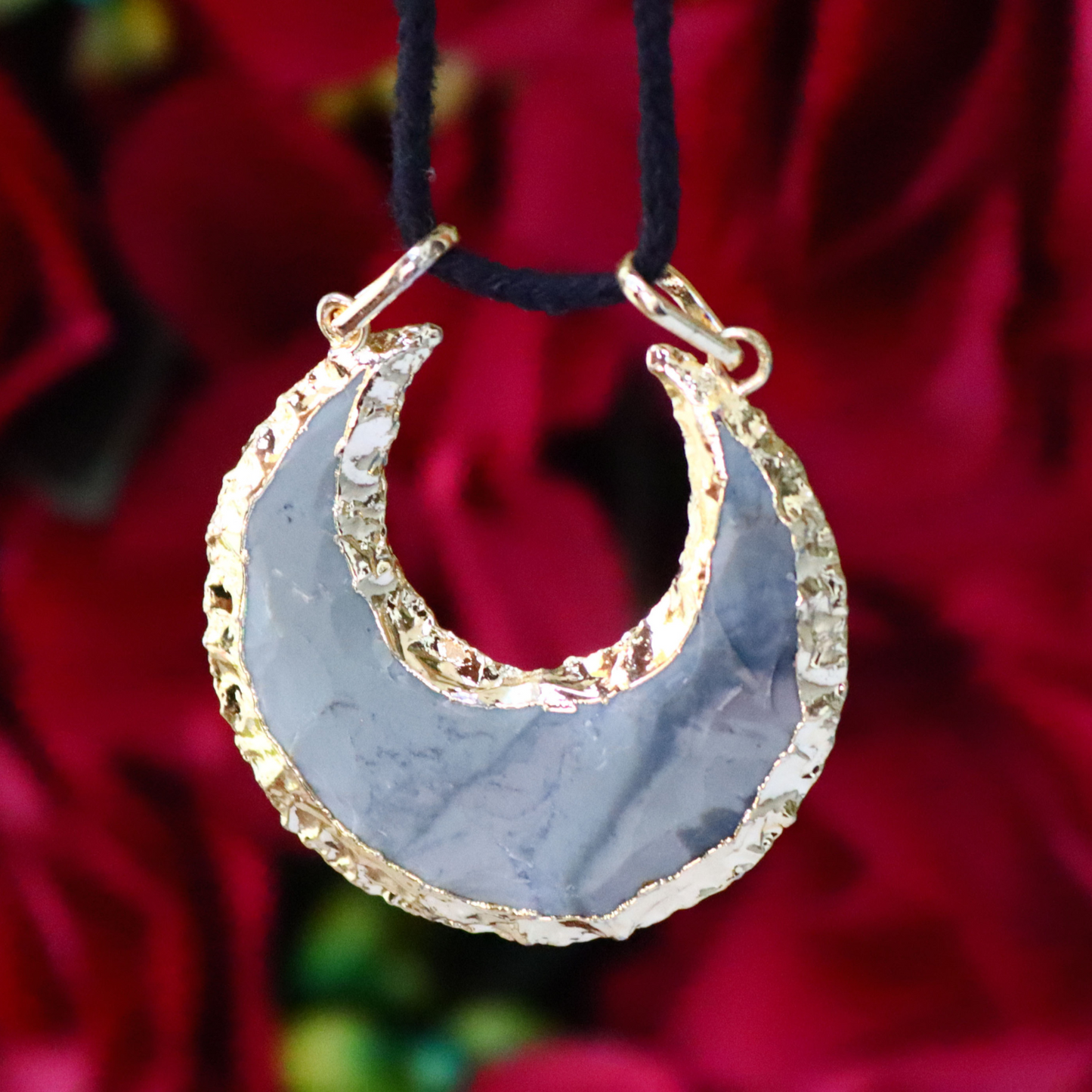 Moonshapped Raw Pendant