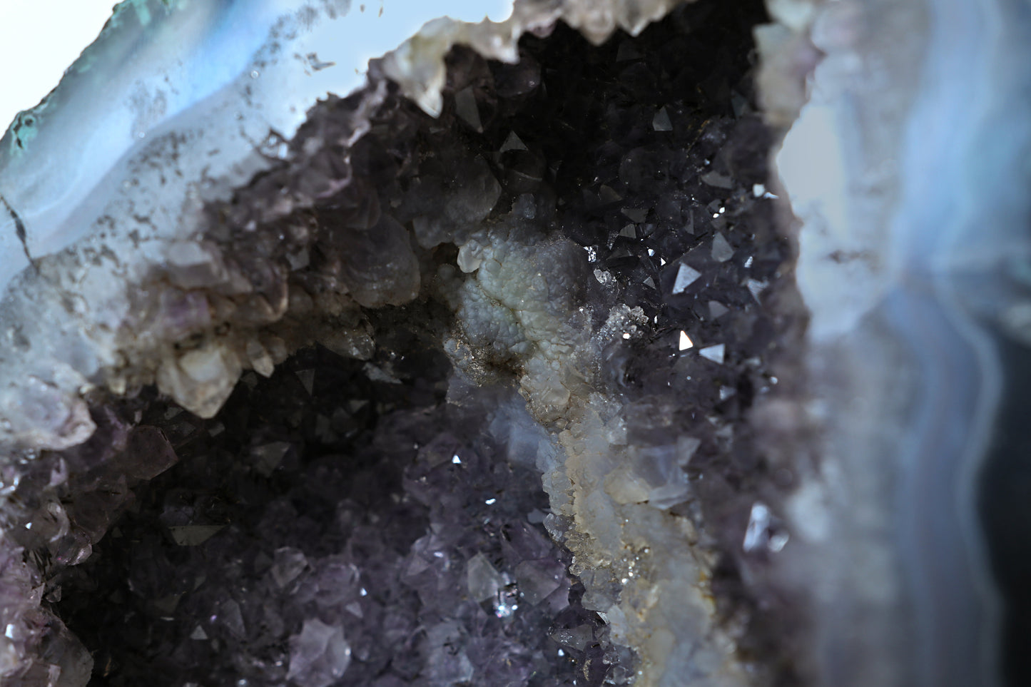 Amethyst Cluster Raw Geode Caves/Raw Clusters -18(H)X06(W)X06(L)Inch-(27.41Lb)