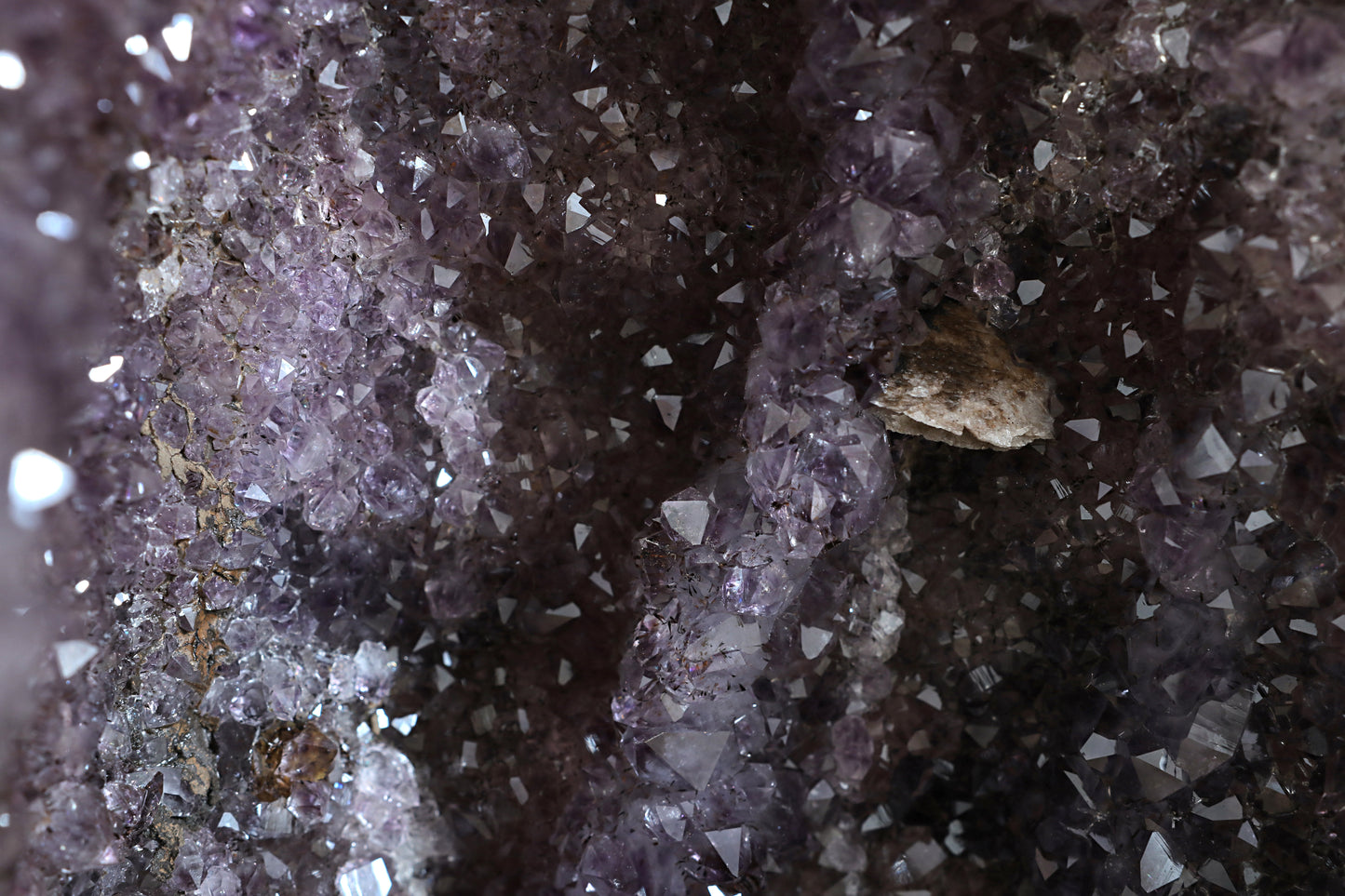 Amethyst Geode cathedral crystal cluster - 11.5(H)X7.4(W)X4.4(L) Inch(19.294Lb)