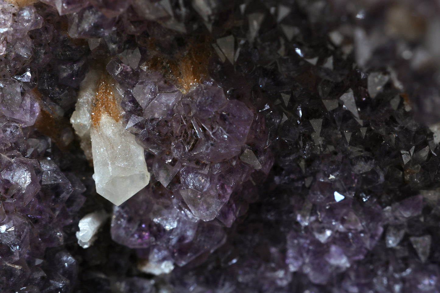 Amethyst Cluster Raw Geode Caves/Raw Clusters -24(H)X14(W)X12(L)Inch-(128.7Lb)