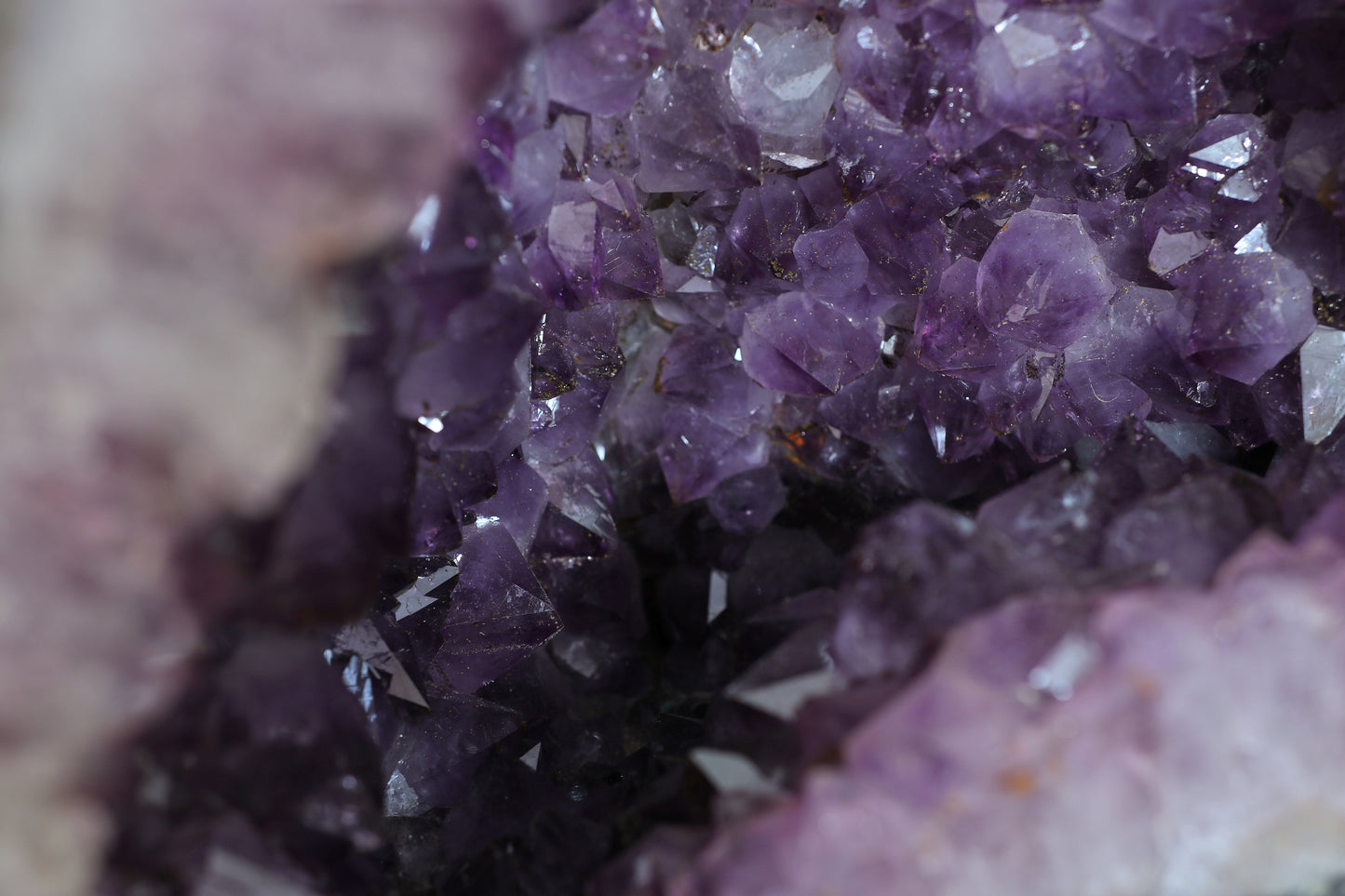 Amethyst Cluster Raw Geode Caves/Raw Clusters -22(H)X11(W)X14(L)Inch-(103.95Lb)