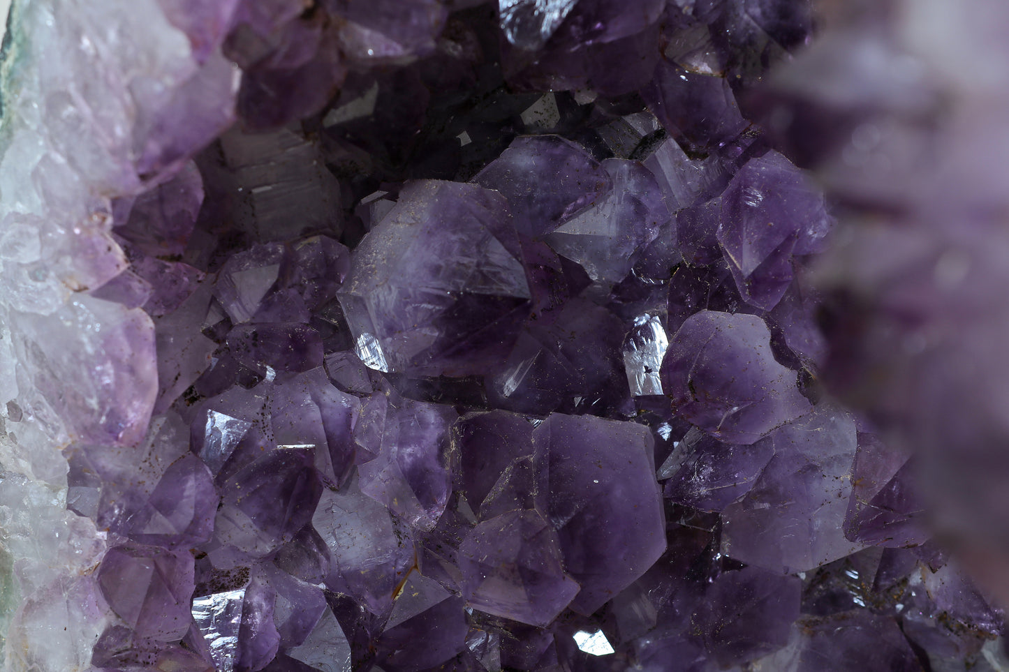 Amethyst Cluster Raw Geode Caves/Raw Clusters -22(H)X11(W)X14(L)Inch-(103.95Lb)