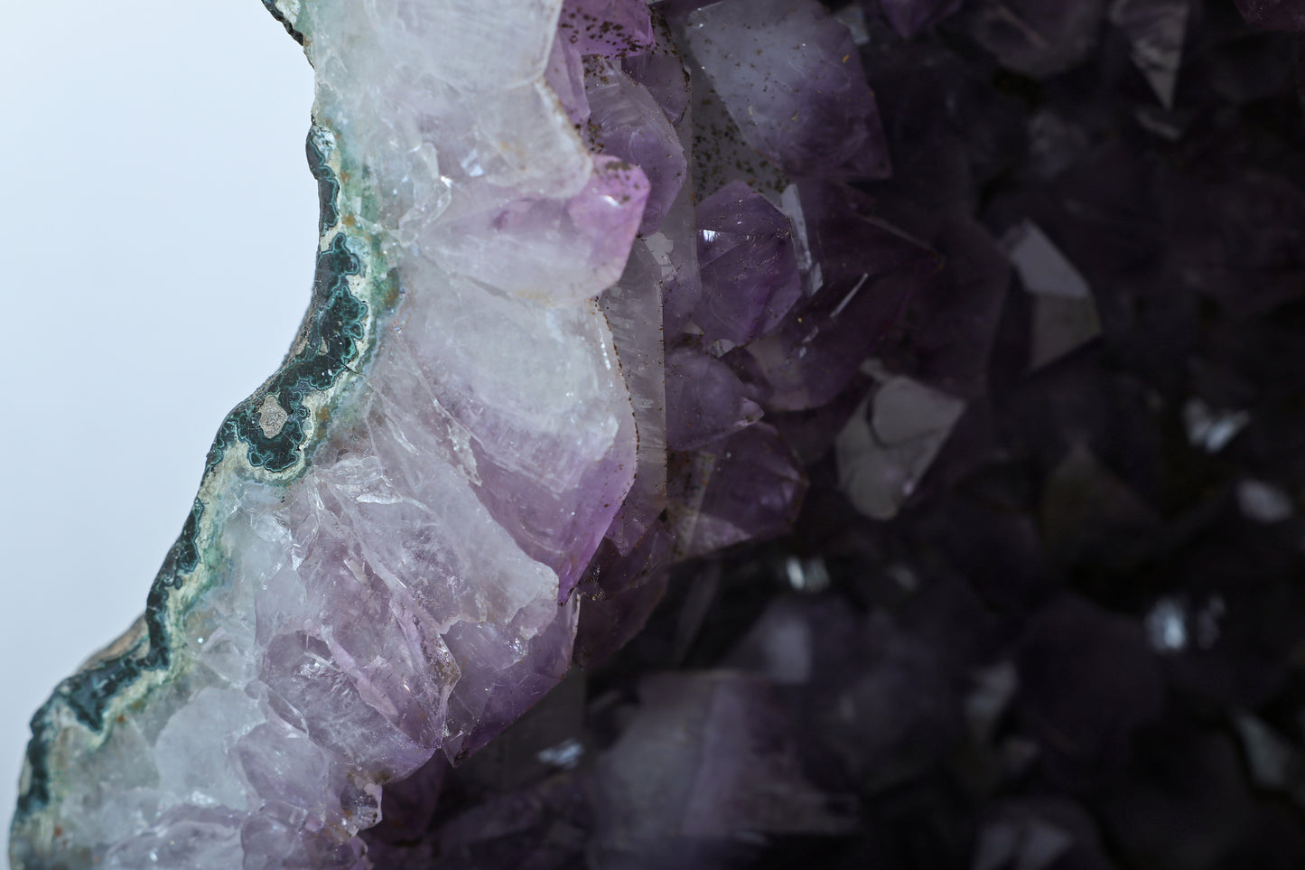 Amethyst Cluster Raw Geode Caves/Raw Clusters -22(H)X11(W)X14(L)Inch-(103.95Lb)