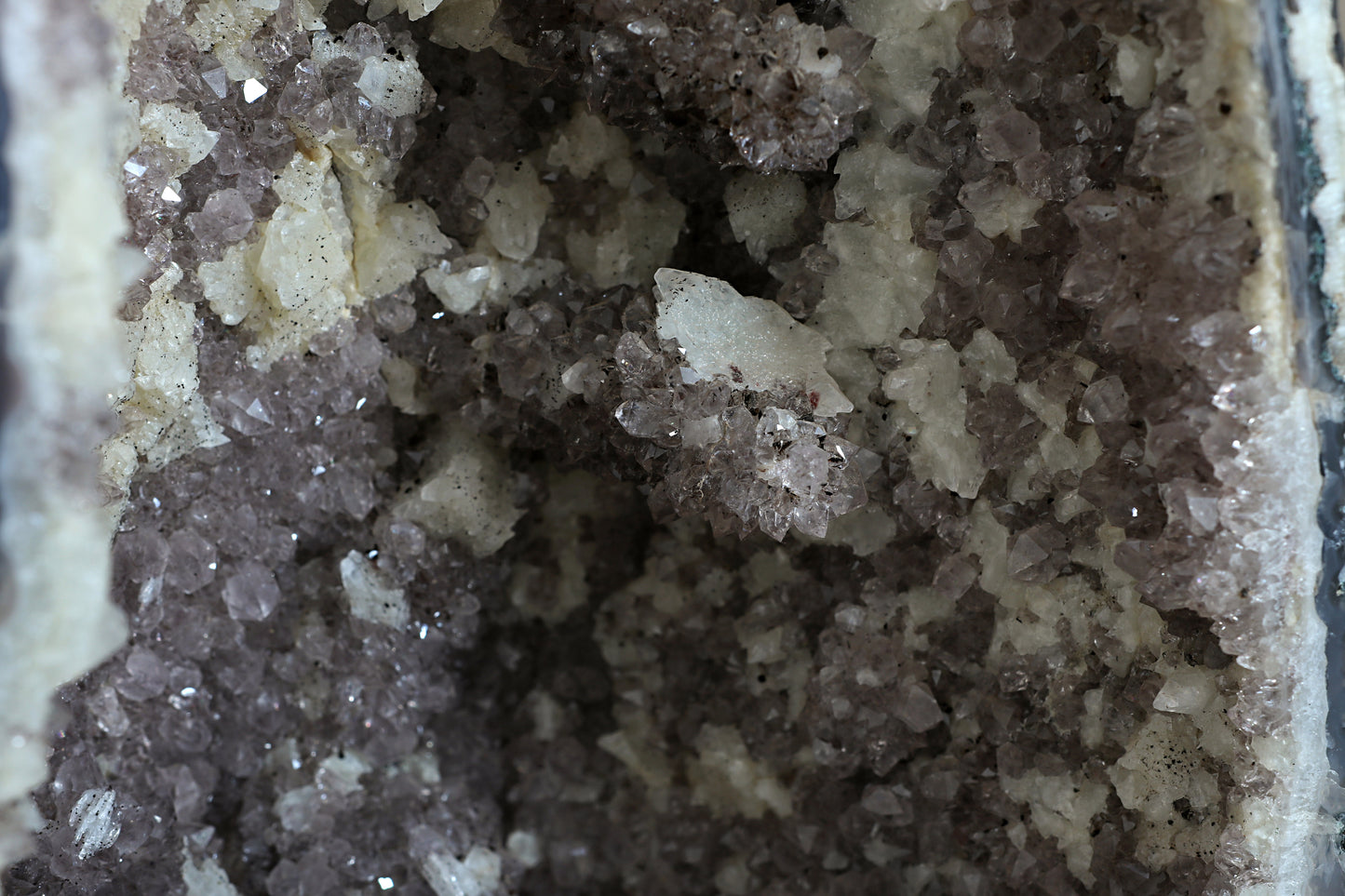 Amethyst Cluster Raw Geode Caves/Raw Clusters -19.5(H)X08(W)X06(L)Inch-(34.40Lb)