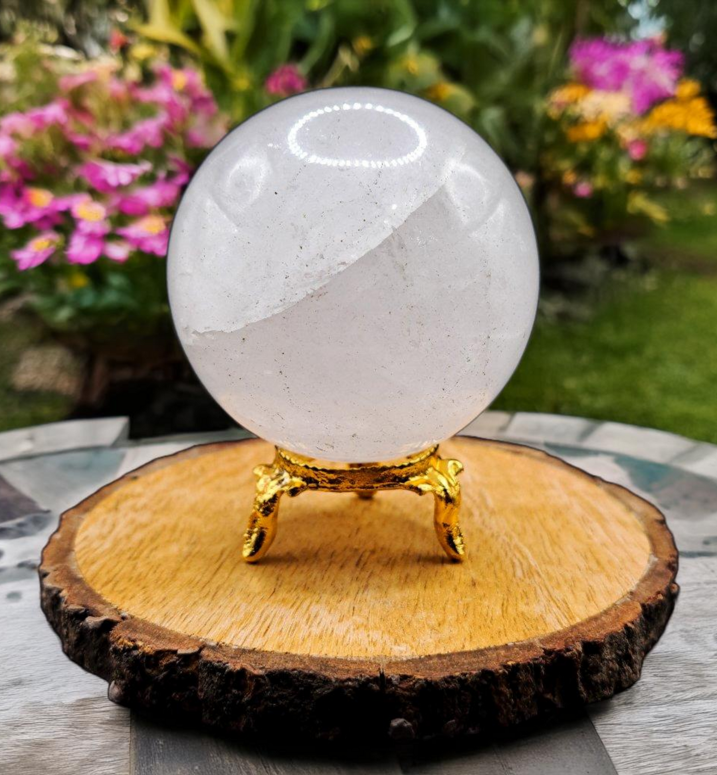 289g 64mm Natural Quartz Ice Crystal Sphere Quartz Healing Ball with Stand