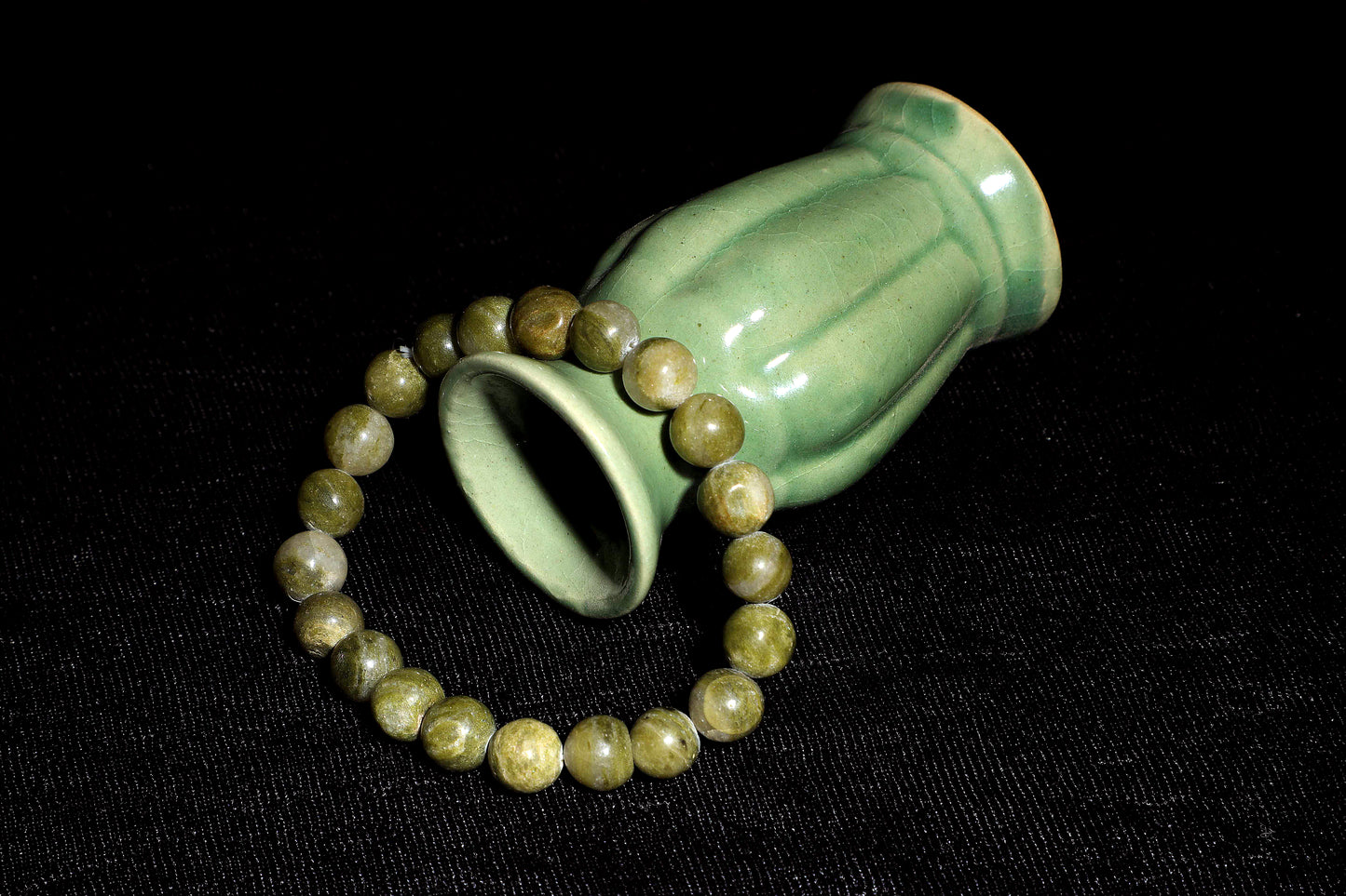 Vesuvianite (08mm) Beads Bracelet