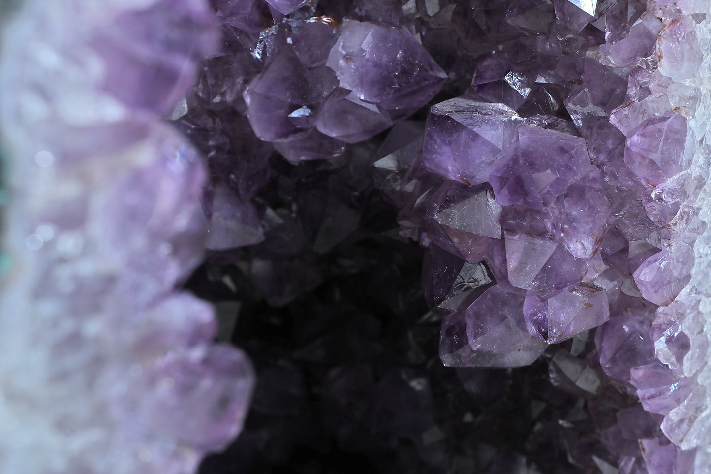 Amethyst Cluster Raw Geode Caves/Raw Clusters-25(H)X12(W)X12(L)Inch-(128.04Lb)