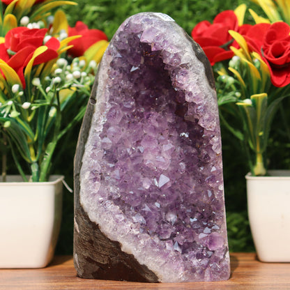 Amethyst Geode cathedral crystal cluster - 5.5X3.3X3.2 Inch(2.31Lb)