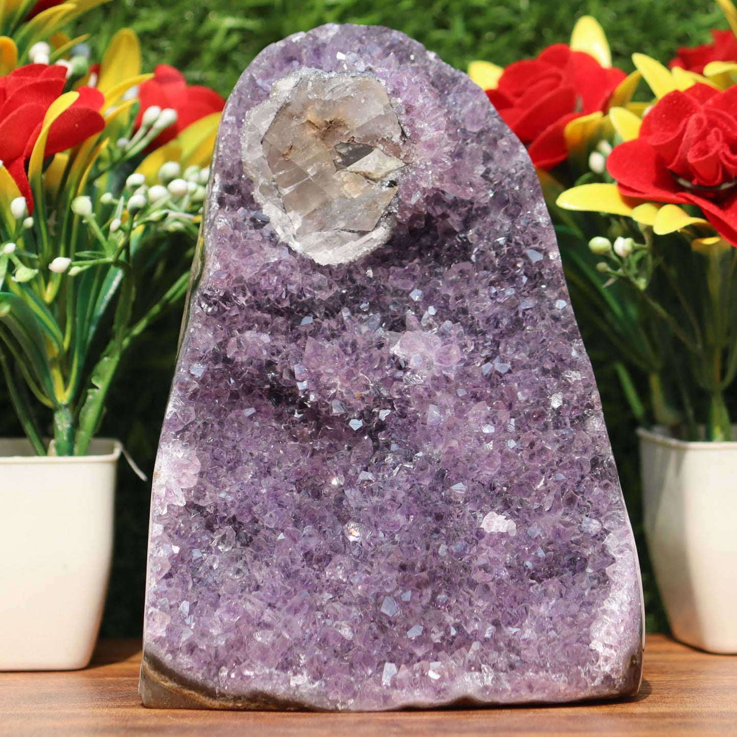 Amethyst Geode cathedral crystal cluster - 3.9X3.9X5 Inch(2.48Lb)