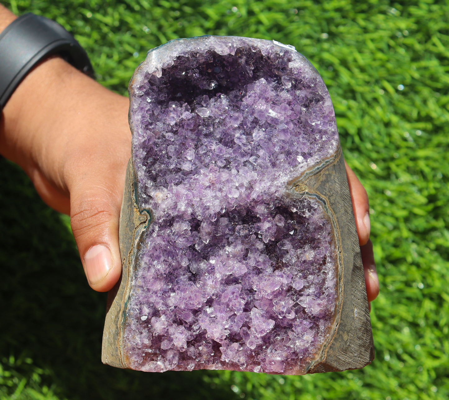 Amethyst Geode cathedral crystal cluster - 4.9X3.9X3.4 Inch(2.55Lb)