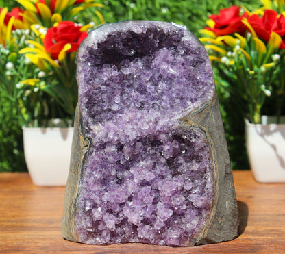Amethyst Geode cathedral crystal cluster - 4.9X3.9X3.4 Inch(2.55Lb)