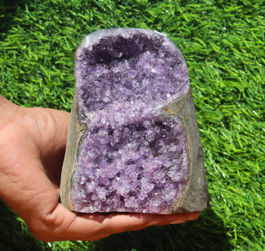 Amethyst Geode cathedral crystal cluster - 4.9X3.9X3.4 Inch(2.55Lb)