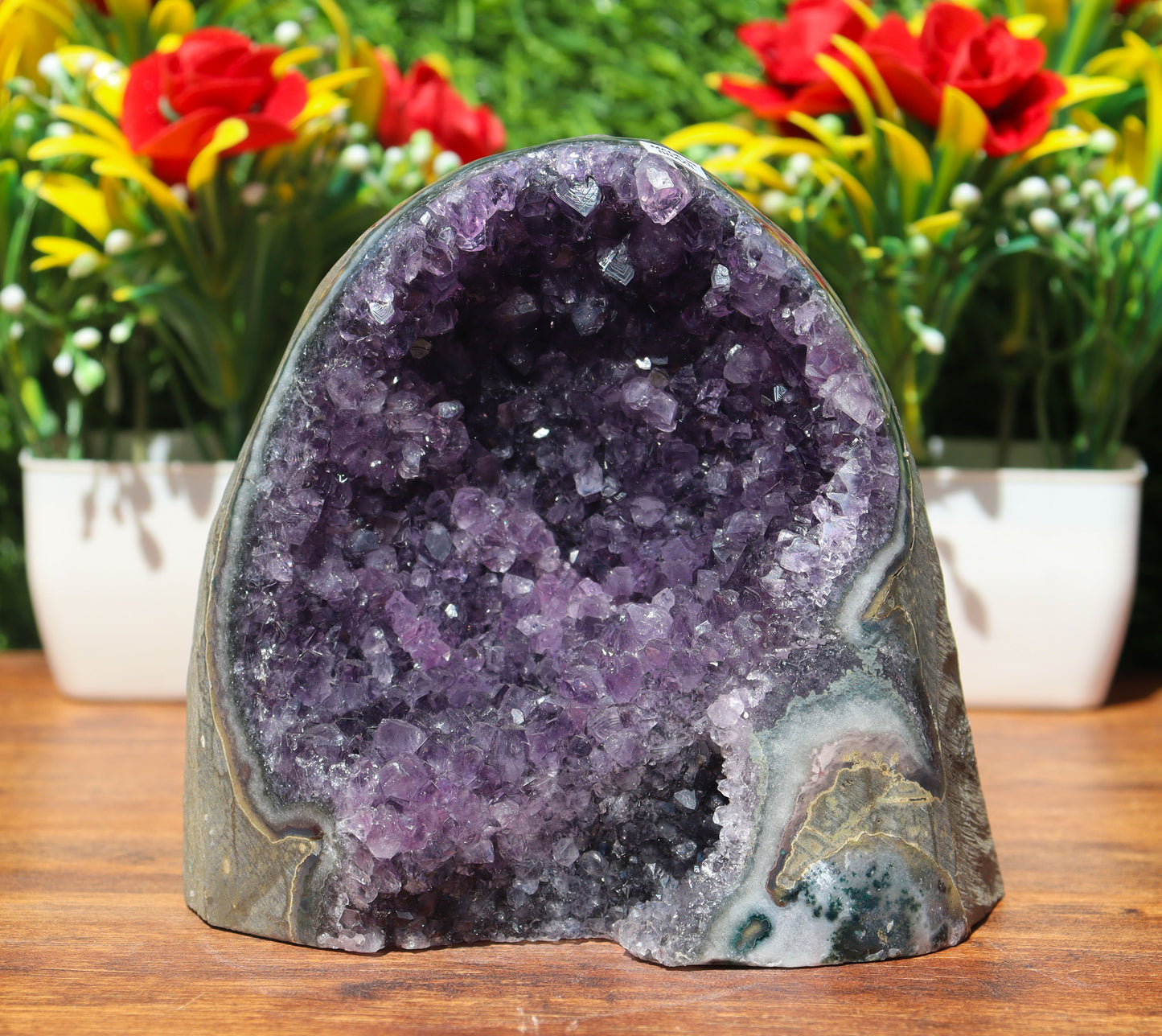 Amethyst Geode cathedral crystal cluster - 4.4X4.2X3.6 Inch(2.67Lb)