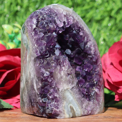 Amethyst Geode cathedral crystal cluster - 4.72X3.5X4.5 Inch(2.7Lb)