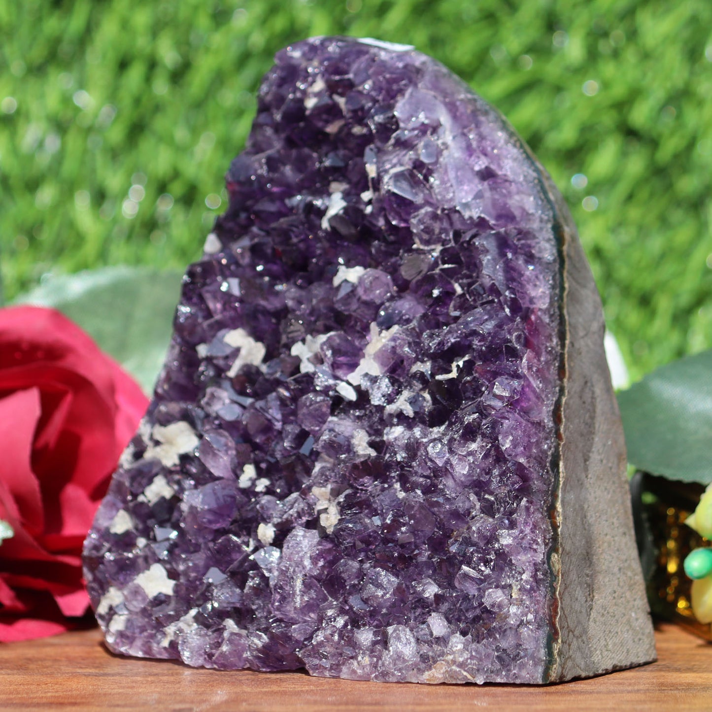 Amethyst Geode cathedral crystal cluster - 3X4X5 Inch(2.9Lb)