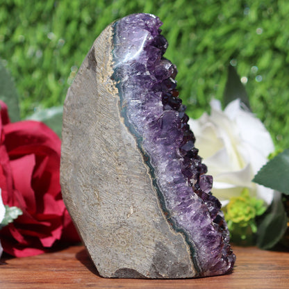 Amethyst Geode cathedral crystal cluster - 3X4X5 Inch(2.9Lb)