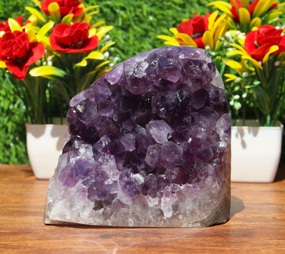 Amethyst Geode cathedral crystal cluster - 4.4X4.5X3 Inch(3.04Lb)
