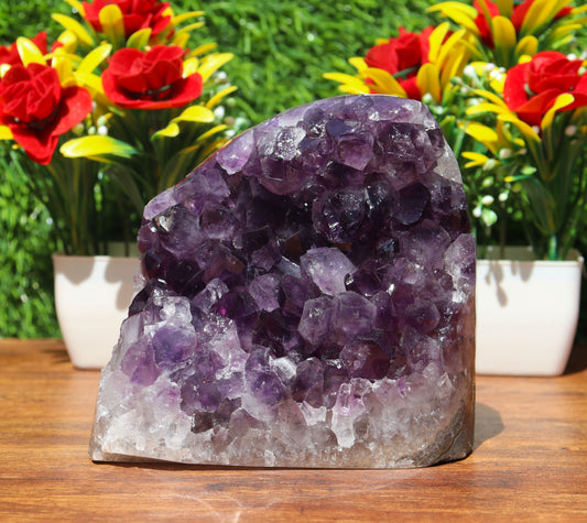 Amethyst Geode cathedral crystal cluster - 4.4X4.5X3 Inch(3.04Lb)