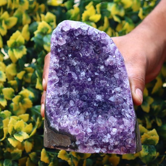 Amethyst Geode cathedral crystal cluster - 5.2X4X3.8 Inch(3.10Lb)
