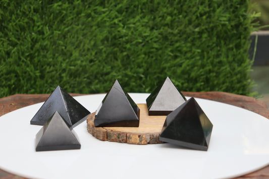 Black Tourmaline Crystal Pyramid, Black Tourmaline Healing Pyramid, Black Tourmaline Crystal Pyramid for Crystal Grid