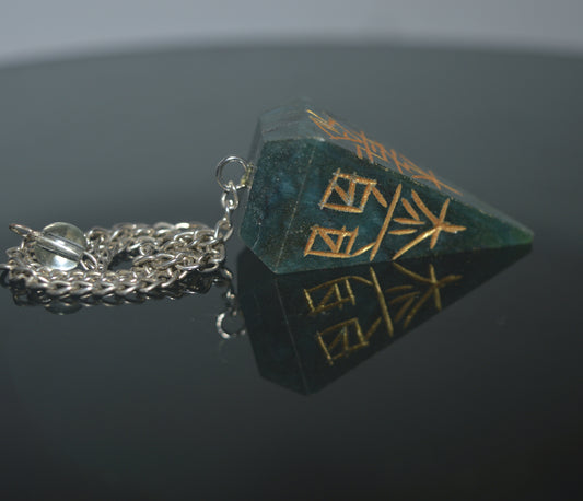 Green Jade Reiki Symbol Pendulum Dowser