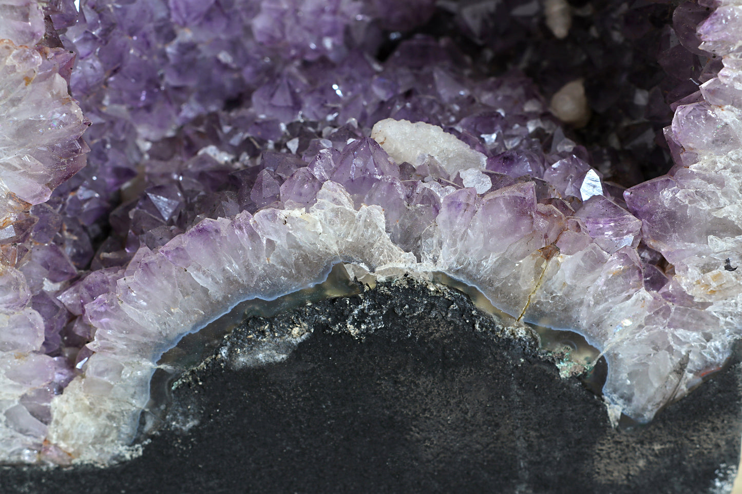 Amethyst Geode cathedral crystal cluster - 22(H)X7(W)X8(L)Inch(39.75Lb)